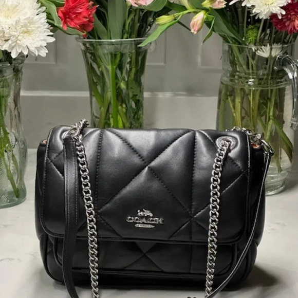 Coach Klare Crossbody 25 With Puffy Diamond Quilting CJ611 EUC + COA - Picture 2 of 14